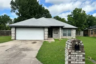 10212 Little Fox Ct, Fort Worth, TX 76108 - Photo 1