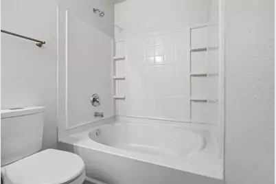 8040 Summer Stream Drive, Fort Worth, TX 76134 - Photo 20