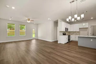 2414 Forest Hill Lane, Granbury, TX 76048 - Photo 8