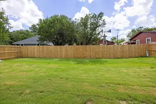 2414 Forest Hill Ln, Granbury, TX 76048 - Photo 32