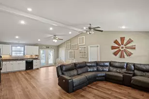 131 Katy, Emory, TX 75440 - Photo 10