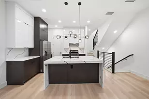 2015 California Dr, Dallas, TX 75204 - Photo 6