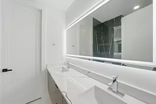2015 California Dr, Dallas, TX 75204 - Photo 12