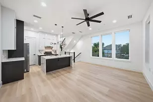 2015 California Dr, Dallas, TX 75204 - Photo 4