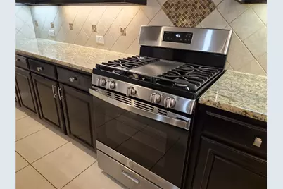 504 Eastland Drive, Lewisville, TX 75056 - Photo 10