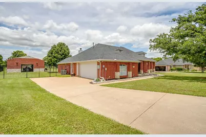 3009 Big Springs Drive, Joshua, TX 76058 - Photo 2