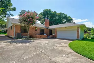 7148 Walling Ln, Dallas, TX 75231 - Photo 32
