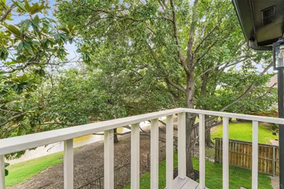 304 Riverwalk Lane, Irving, TX 75063 - Photo 34