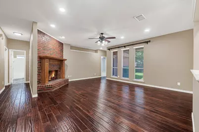 706 Green Apple Drive, Garland, TX 75044 - Photo 4