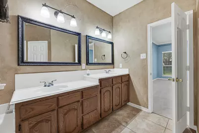706 Green Apple Drive, Garland, TX 75044 - Photo 16