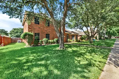 706 Green Apple Drive, Garland, TX 75044 - Photo 2