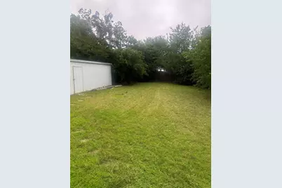 208 Washington Street, Bowie, TX 76230 - Photo 12