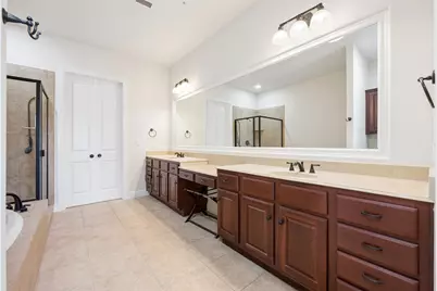 610 Via Ravello #201, Irving, TX 75039 - Photo 22