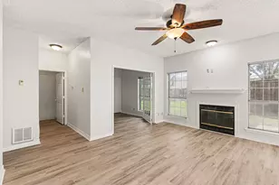 7654 Moss Ct, North Richland Hills, TX 76182 - Photo 10