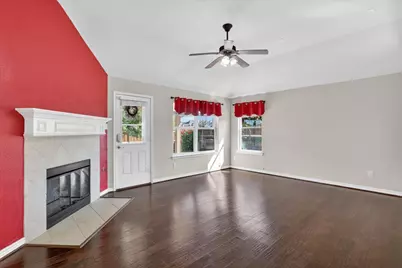 15469 Landing Creek Lane, Fort Worth, TX 76262 - Photo 12