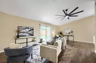 1208 Darlene Ln, Arlington, TX 76010 - Photo 4