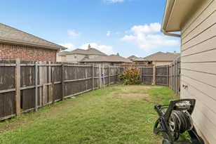 1313 Honeywood Ln, Royse City, TX 75189 - Photo 16