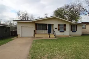 1921 Deborah Dr, Sherman, TX 75090 - Photo 4