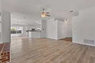 3651 Willow Creek Dr, Midlothian, TX 76065 - Photo 4
