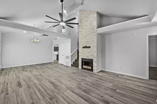 2906 Menlo Park Ln, Carrollton, TX 75007 - Photo 2