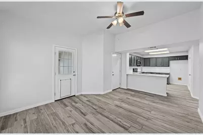 2906 Menlo Park Lane, Carrollton, TX 75007 - Photo 10