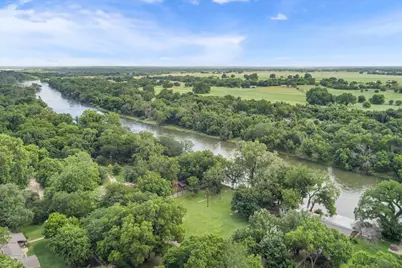 1468 Eagle Canyon Drive, China Spring, TX 76633 - Photo 18