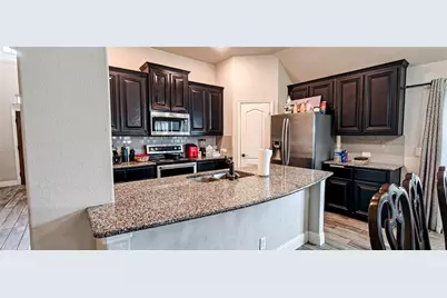 612 Bayonet Drive, Fort Worth, TX 76108 - Photo 2