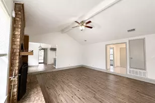 2401 Stephen Lee Dr, Fort Worth, TX 76119 - Photo 10