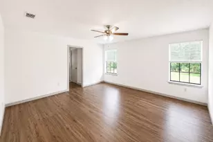 2401 Stephen Lee Dr, Fort Worth, TX 76119 - Photo 18