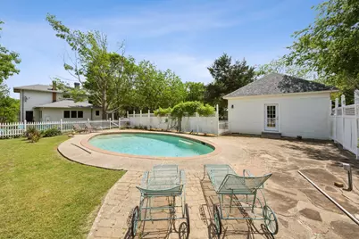 201 N Lenard Street, Red Oak, TX 75154 - Photo 40