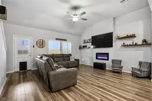 404 Wydown Dr, Princeton, TX 75407 - Photo 6