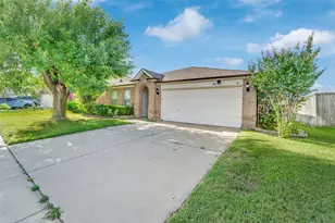 1407 Autumncrest Dr, Arlington, TX 76002 - Photo 1
