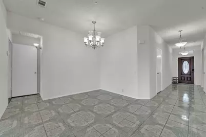 1407 Autumncrest Drive #5, Arlington, TX 76002 - Photo 4