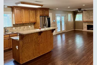 1732 Hilltop Drive, Waco, TX 76710 - Photo 8