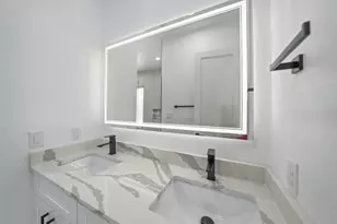 428 N Patton Ave, Dallas, TX 75203 - Photo 12