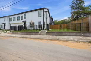 428 N Patton Ave, Dallas, TX 75203 - Photo 1