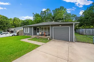 1307 N Gaines St, Ennis, TX 75119 - Photo 6