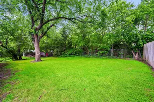 1307 N Gaines St, Ennis, TX 75119 - Photo 32