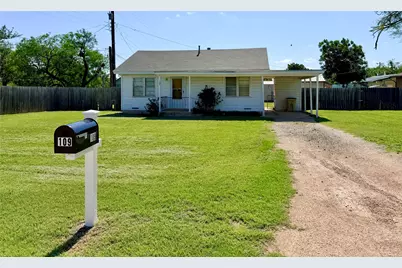 109 Drummond Street, Tye, TX 79563 - Photo 2