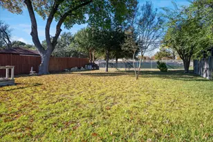 7207 Dalewood Ln, Dallas, TX 75214 - Photo 6