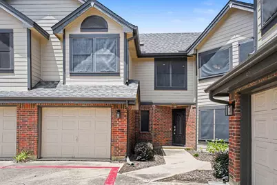 406 Santa Fe Trail #46, Irving, TX 75063 - Photo 2