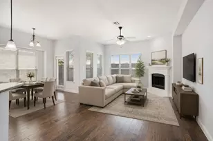 10429 Old Eagle River Ln, McKinney, TX 75072 - Photo 2