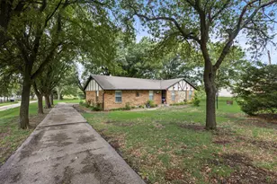 235 Eugene Ln, Nevada, TX 75173 - Photo 6