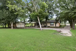 235 Eugene Ln, Nevada, TX 75173 - Photo 10