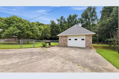 2412 Jolinda Lane, Whitesboro, TX 76273 - Photo 8