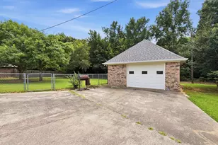 2412 Jolinda Ln, Whitesboro, TX 76273 - Photo 8