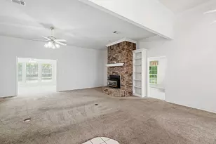 2412 Jolinda Ln, Whitesboro, TX 76273 - Photo 6