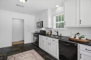 2721 Benbrook Blvd, Fort Worth, TX 76109 - Photo 12
