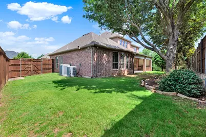 4604 Golden Mew Drive, Carrollton, TX 75010 - Photo 36
