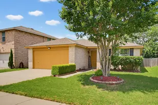 5053 Village Stone Ct, Fort Worth, TX 76179 - Photo 2